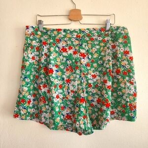 SHEIN‎ Plus Floral Green Shorts 1X